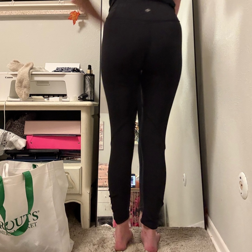 🐦‍⬛ lululemon athletica Black Leggings 🐦‍⬛ - Picture 4 of 7